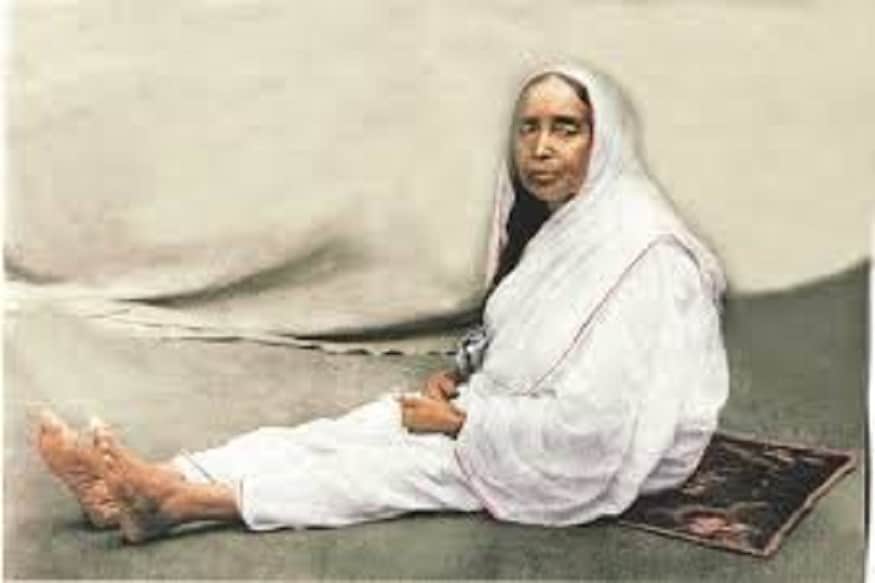 এক অপ্রতিরোধ্য ব্যক্তিত্ব মা সারদা ৷ জয়রামবাটির এক সাধারণ মধ্যবিত্ত বাড়ির মেয়ে থেকে তিনি বিশ্বজননী ৷ এক অপ্রতিরোধ্য ব্যক্তিত্ব মা সারদা ৷ জয়রামবাটির এক সাধারণ মধ্যবিত্ত বাড়ির মেয়ে থেকে তিনি বিশ্বজননী ৷