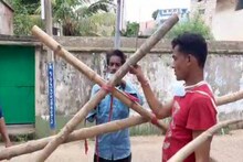 সিউড়ির বেনেপুকুর পাড়ার বাসিন্দারা লকডাউন করলো নিজেদের এলাকাকে