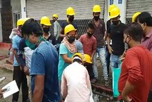 আমফানের ক্ষত এখনও সারিয়ে উঠতে পারেনি, বারাসতে বিদ্যুৎ পরিষেবা ঠিক করতে বিশেষ দল