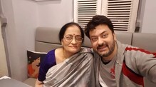 মাদার্স ডে: আবেগে ভাসলেন সেলেবরাও, তোরঙ্গ থেকে বেরোল পুরনো ছবি মাদার্স ডে: আবেগে ভাসলেন সেলেবরাও, তোরঙ্গ থেকে বেরোল পুরনো ছবি
