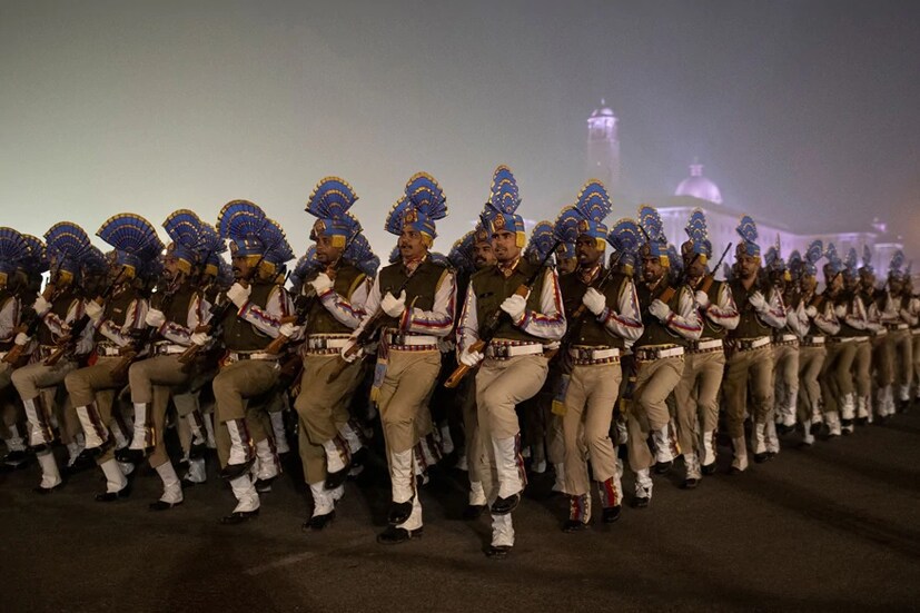  শ্রদ্ধা জানানো হবে, স্বাস্থ্যকর্মী, মিডিয়াকর্মী, ব্যাঙ্ক চাকুরে,  পুলিশ ও সরকারী কর্মীদের।
