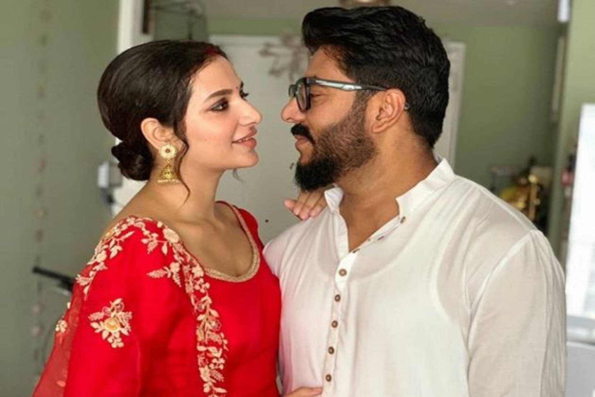 রাজ-শুভশ্রীর ফ্ল্যাটের পাশেই করোনার থাবা ! টেনশনে সেলেব দম্পতি