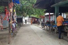 সুতলি-কৌটো বোমা থেকে কার্তুজ-রিভলভার, সবই মেলে বুদ্ধ পূর্ণিমার এই মেলায়