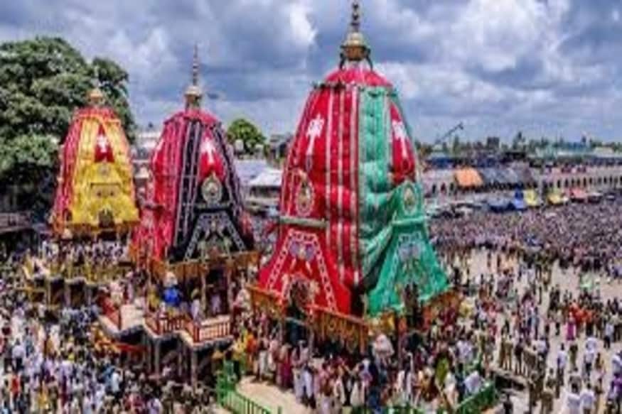 *গজপতি বলেন, রথযাত্রা ও বাহুদা যাত্রার অংশ হিসাবে সেবাইত, প্রশাসনের আধিকারিক এবং পুলিশে উপস্থিতিতে তিনটি রথ টানা হবে। ৫ জুন নির্ধারিত স্নানযাত্রা মন্দির প্রাঙ্গণেই অনুষ্ঠিত হবে । করোনা মহামারীর জন্য মন্দির নীলাদ্রী বিজ পর্যন্ত বন্ধ থাকবে। সংগৃহীত ছবি । *গজপতি বলেন, রথযাত্রা ও বাহুদা যাত্রার অংশ হিসাবে সেবাইত, প্রশাসনের আধিকারিক এবং পুলিশে উপস্থিতিতে তিনটি রথ টানা হবে। ৫ জুন নির্ধারিত স্নানযাত্রা মন্দির প্রাঙ্গণেই অনুষ্ঠিত হবে । করোনা মহামারীর জন্য মন্দির নীলাদ্রী বিজ পর্যন্ত বন্ধ থাকবে। সংগৃহীত ছবি ।