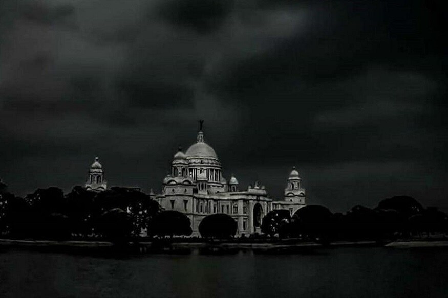 • উত্তর-পূর্ব ভারতে যখন বৃষ্টি তখন রাজস্থানের পশ্চিম ভাগে চরম তাপপ্রবাহের সম্ভাবনা। তাপপ্রবাহ হতে পারে মধ্যপ্রদেশ, তেলেঙ্গানা সহ গুজরাটের কিছু অংশে। • উত্তর-পূর্ব ভারতে যখন বৃষ্টি তখন রাজস্থানের পশ্চিম ভাগে চরম তাপপ্রবাহের সম্ভাবনা। তাপপ্রবাহ হতে পারে মধ্যপ্রদেশ, তেলেঙ্গানা সহ গুজরাটের কিছু অংশে।
