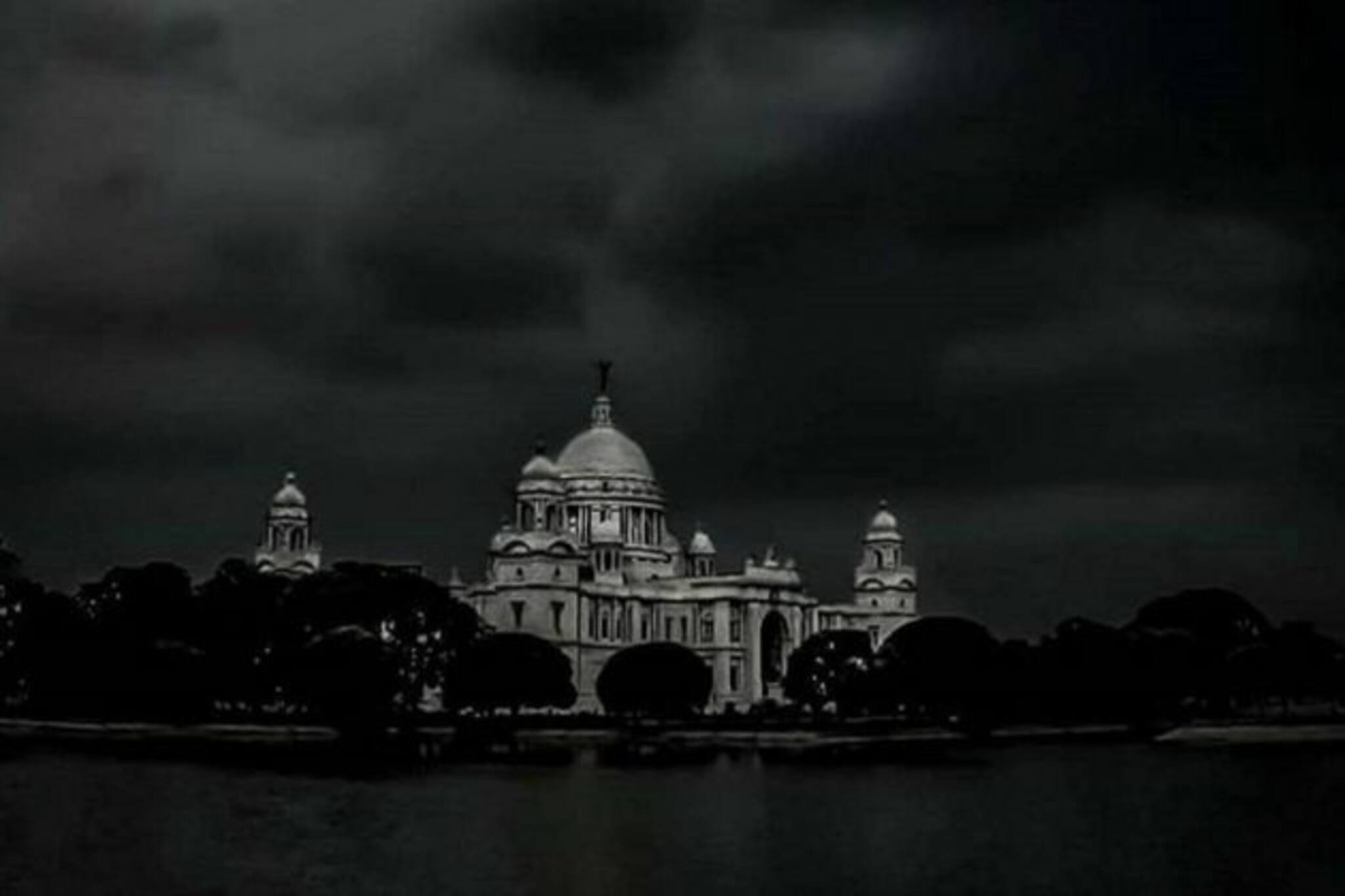 তাণ্ডব শুরুর আগে ঠিক কেমন রূপ ধারণ করেছিল এই তিলোত্তমা? ছবি দেখলে ভয় পাবেন