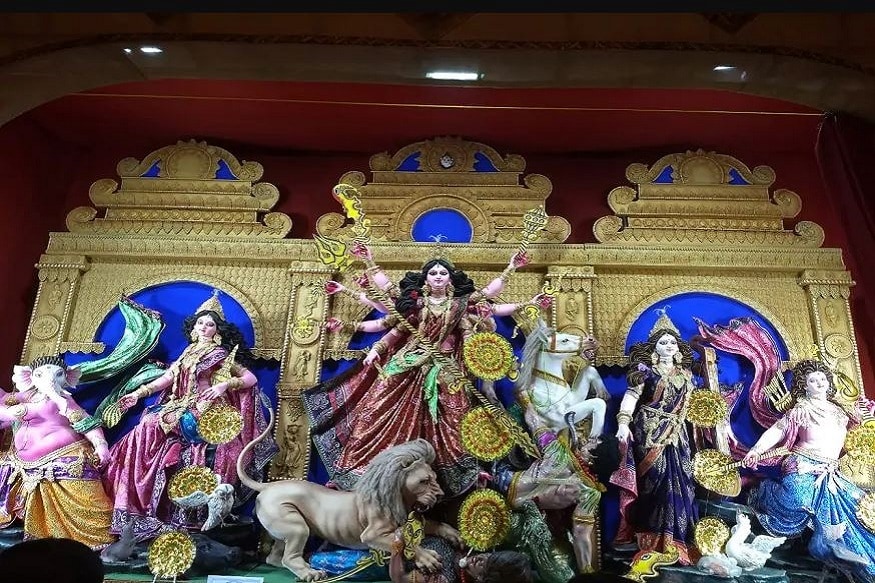 পুজো প্যান্ডেল চত্বরে বা কাছাকাছি কোথাও কোনও সাংস্কৃতিক অনুষ্ঠানের আয়োজন করা যাবে না৷প্রতীকী ছবি পুজো প্যান্ডেল চত্বরে বা কাছাকাছি কোথাও কোনও সাংস্কৃতিক অনুষ্ঠানের আয়োজন করা যাবে না৷প্রতীকী ছবি