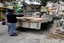 রেশনের বিনামূল্যের চাল দেদারে বিক্রি হচ্ছে মুদির দোকানে ! গ্রেফতার দোকান মালিক