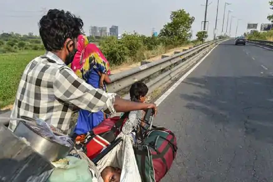 কেন্দ্রীয় স্বরাষ্ট্রমন্ত্রক জানিয়েছে, সন্ধ্যা ৭টা থেকে সকাল ৭টা পর্যন্ত জারি করা হবে ‘নাইট কার্ফু’। এ ছাড়াও বলা হয়েছে, জরুরি প্রয়োজন ছাড়া রাস্তায় বেরনো যাবে না। ৬৫ বছরের বেশি বয়স্ক ও অন্তঃসত্ত্বাদের বাইরে বেরতে নিষেধ করা হয়েছে। ১০ বছর পর্যন্ত বয়সের শিশুদের বাইরে বেরতেও নিষেধ করা হয়েছে। Representational Image কেন্দ্রীয় স্বরাষ্ট্রমন্ত্রক জানিয়েছে, সন্ধ্যা ৭টা থেকে সকাল ৭টা পর্যন্ত জারি করা হবে ‘নাইট কার্ফু’। এ ছাড়াও বলা হয়েছে, জরুরি প্রয়োজন ছাড়া রাস্তায় বেরনো যাবে না। ৬৫ বছরের বেশি বয়স্ক ও অন্তঃসত্ত্বাদের বাইরে বেরতে নিষেধ করা হয়েছে। ১০ বছর পর্যন্ত বয়সের শিশুদের বাইরে বেরতেও নিষেধ করা হয়েছে। Representational Image