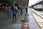 মঙ্গলবার সচল থাকবে হাওড়া, সোমবার তিন ঘণ্টায় রিজার্ভ হয়েছে ৫৪ হাজার আসন