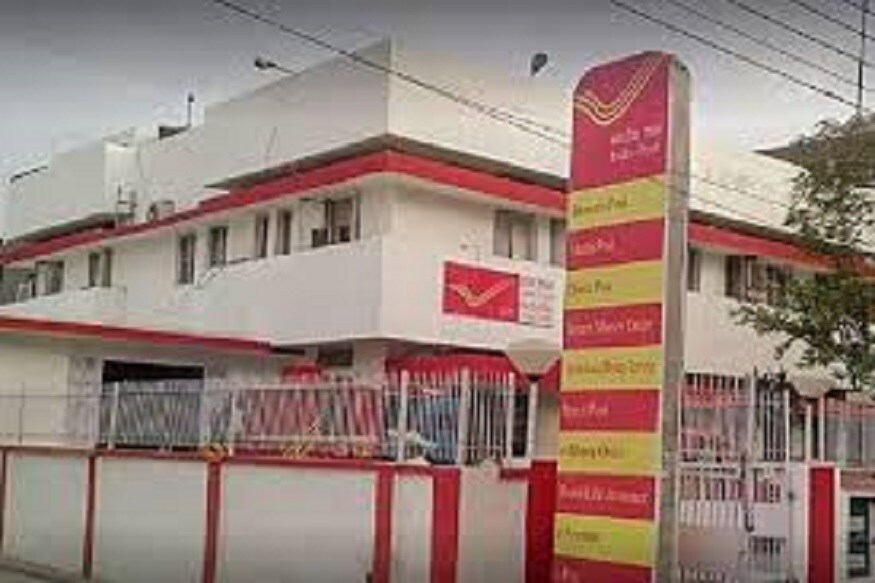 সাধারণ মানুষের কাছে সঞ্চয়ের এক ভাল বিকল্প পোস্ট অফিস মান্থলি ইনকাম স্কিম ৷ এই প্রকল্পের চারটি বড় সুবিধা হল যে কেউই এই অ্যাকাউন্ট খুলতে পারেন ৷ বিনিয়োগ করা মোট অঙ্কের টাকা নিশ্চিত থাকে সর্বদা ৷ ব্যাঙ্কের ফিক্সড ডিপোজিটের তুলনায় ভাল রিটার্ন পাওয়া যায় ৷ এরফলে প্রতি মাসে একটি নিশ্চিত আয়ের সুযোগ থাকে ৷ প্রকল্পের মেয়াদ শেষ হলে সম্পূর্ণ জমা টাকা বিনিয়োগকারী পেয়ে থাকেন ৷ পুনরায় টাকা এই প্রকল্পে টাকা বিনিয়োগ করতে পারেন ও মাসিক আয় নিশ্চিত করতে পারেন ৷ প্রতীকী ছবি ৷ সাধারণ মানুষের কাছে সঞ্চয়ের এক ভাল বিকল্প পোস্ট অফিস মান্থলি ইনকাম স্কিম ৷ এই প্রকল্পের চারটি বড় সুবিধা হল যে কেউই এই অ্যাকাউন্ট খুলতে পারেন ৷ বিনিয়োগ করা মোট অঙ্কের টাকা নিশ্চিত থাকে সর্বদা ৷ ব্যাঙ্কের ফিক্সড ডিপোজিটের তুলনায় ভাল রিটার্ন পাওয়া যায় ৷ এরফলে প্রতি মাসে একটি নিশ্চিত আয়ের সুযোগ থাকে ৷ প্রকল্পের মেয়াদ শেষ হলে সম্পূর্ণ জমা টাকা বিনিয়োগকারী পেয়ে থাকেন ৷ পুনরায় টাকা এই প্রকল্পে টাকা বিনিয়োগ করতে পারেন ও মাসিক আয় নিশ্চিত করতে পারেন ৷ প্রতীকী ছবি ৷