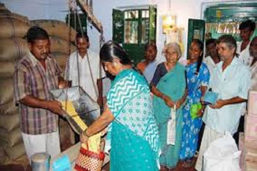 আধার ও রেশন কার্ড লিঙ্ক করার পদ্ধতি : সর্ব প্রথমে UIDAI বা ইউনিক আইডেন্টিফিকেশন অথোরিটি অফ ইন্ডিয়ার আধিকারিক ওয়েবসাইটে uidai.gov.in ক্লিক করতে হবে ৷ প্রতীকী ছবি ৷ আধার ও রেশন কার্ড লিঙ্ক করার পদ্ধতি : সর্ব প্রথমে UIDAI বা ইউনিক আইডেন্টিফিকেশন অথোরিটি অফ ইন্ডিয়ার আধিকারিক ওয়েবসাইটে uidai.gov.in ক্লিক করতে হবে ৷ প্রতীকী ছবি ৷