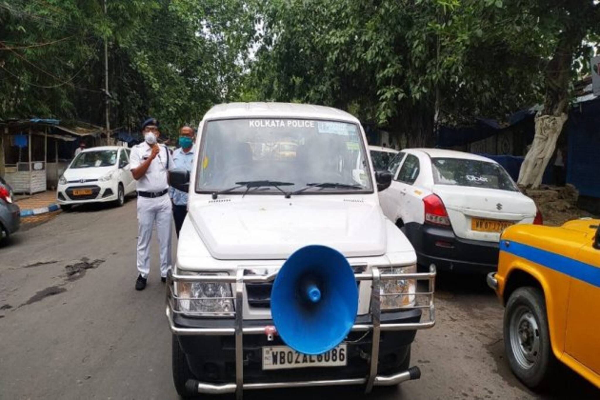ধেয়ে আসছে ভয়ঙ্কর আমফান, নাগরিকদের জন্য বিশেষ সতর্কবার্তা কলকাতা পুলিশের