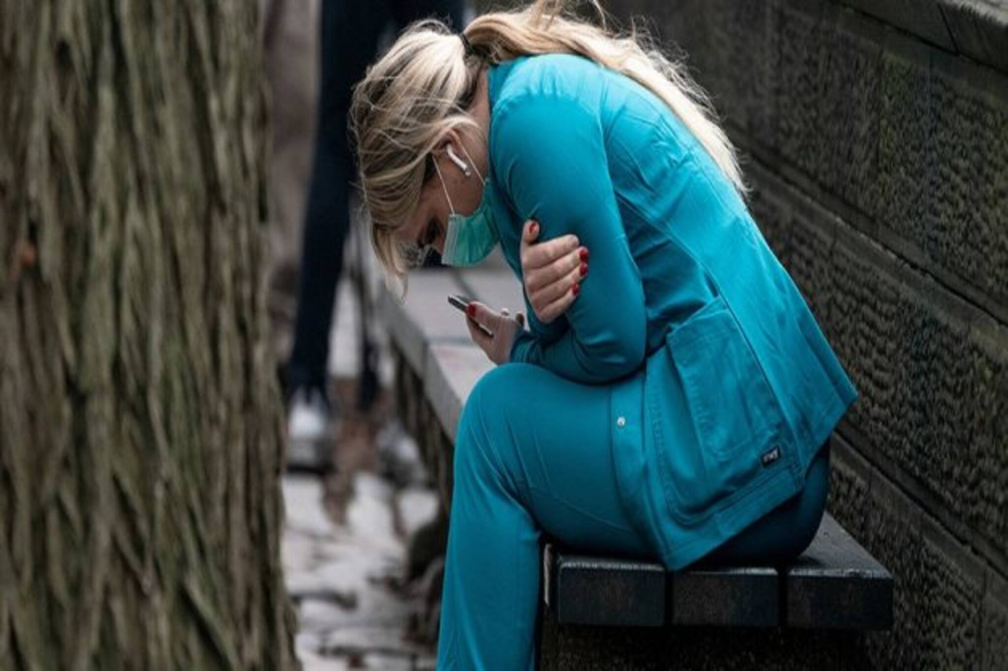 করোনায় মৃতের সংখ্যা ৩ লক্ষের দোরগোড়ায়, আমেরিকায় মৃত্যু ৮৫ হাজার ছাড়াল