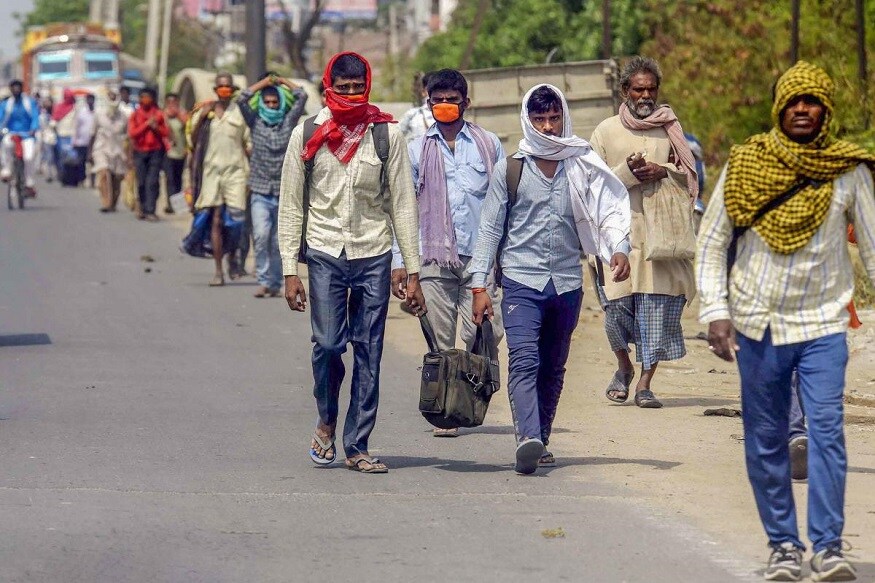 একটি প্রশ্নের লিখিত জবাবে কেন্দ্রীয় সড়ক পরিবহণ এবং হাইওয়ে দফতরের প্রতিমন্ত্রী ভি কে সিং স্বীকার করে নেন, করোনা অতিমারির জেরে বিপুল সংখ্যক শ্রমিক কর্মস্থল ছেড়ে নিজেদের রাজ্যে ফিরে গিয়েছেন৷প্রতীকী ছবি একটি প্রশ্নের লিখিত জবাবে কেন্দ্রীয় সড়ক পরিবহণ এবং হাইওয়ে দফতরের প্রতিমন্ত্রী ভি কে সিং স্বীকার করে নেন, করোনা অতিমারির জেরে বিপুল সংখ্যক শ্রমিক কর্মস্থল ছেড়ে নিজেদের রাজ্যে ফিরে গিয়েছেন৷প্রতীকী ছবি