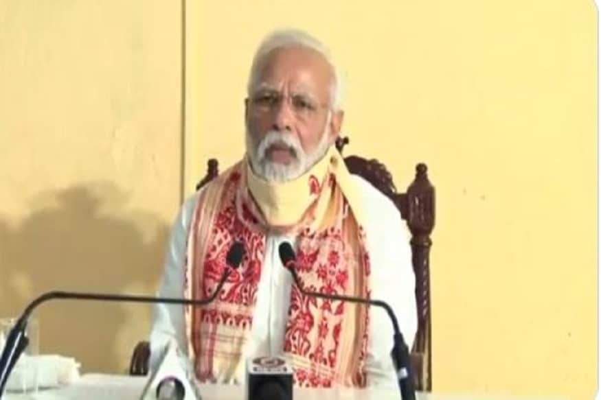 আমফানে মৃতদের পরিবারকে ২ লক্ষ টাকা সাহায্য করবেন বলে জানিয়েছেন প্রধানমন্ত্রী নরেন্দ্র মোদি৷ অন্যদিকে আহতদের পরিবারকে ৫০ হাজার সাহায্য করা হবে বলে জানান তিনি৷ আমফানে মৃতদের পরিবারকে ২ লক্ষ টাকা সাহায্য করবেন বলে জানিয়েছেন প্রধানমন্ত্রী নরেন্দ্র মোদি৷ অন্যদিকে আহতদের পরিবারকে ৫০ হাজার সাহায্য করা হবে বলে জানান তিনি৷