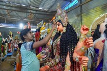 দেরিতে হলেও এল 'পুজোর গন্ধ', কুমোরটুলিতে প্রতিমার বায়না দিল পুজো কমিটি দেরিতে হলেও এল 'পুজোর গন্ধ', কুমোরটুলিতে প্রতিমার বায়না দিল পুজো কমিটি