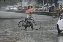 সকাল থেকে কলকাতায় শুরু প্রাকবর্ষার বৃষ্টি, মুখ ভার আকাশের সকাল থেকে কলকাতায় শুরু প্রাকবর্ষার বৃষ্টি, মুখ ভার আকাশের