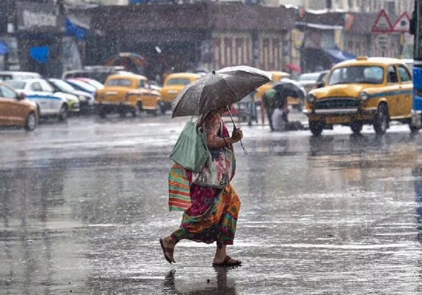 আগামী কয়েকদিন তাপপ্রবাহ চলবে পাঞ্জাব হরিয়ানা চণ্ডীগড় দিল্লি উত্তরপ্রদেশের একাংশ এবং রাজস্থানে। বৃহস্পতিবার নতুন করে পশ্চিমী ঝঞ্ঝা ঢুকছে। এর প্রভাবে বৃহস্পতিবার থেকে আবার পরিবর্তন হবে উত্তর-পশ্চিম ভারতের রাজ্যগুলিতে। দক্ষিণ ভারতের কেরলে বৃষ্টিপাতের সম্ভাবনা রয়েছে। (‌প্রতীকী চিত্র)