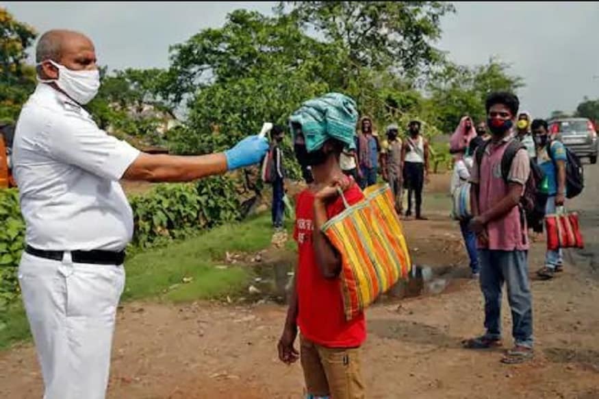পরিযায়ী শ্রমিকদের ঘরে ফেরায় মুখ্যমন্ত্রী হেমন্ত সোরেন দারুণ খুশি ৷ তিনি জানিয়েছেন এটা সরকারের প্রাথমিক দায়িত্ব যেখানে পরিযায়ী শ্রমিকরা সুস্থ ভাবে ঘরে ফিরতে পারেন ৷ তাই এর জন্য বিভিন্ন রকমের ব্যবস্থা করা হচ্ছে ৷ এরপর লাদাখ ও আন্দামানে আটকে থাকা ঝাড়খন্ডের পরিযায়ী শ্রমিকদেরও ফিরিয়ে আনা হবে ৷ পরিযায়ী শ্রমিকদের ঘরে ফেরায় মুখ্যমন্ত্রী হেমন্ত সোরেন দারুণ খুশি ৷ তিনি জানিয়েছেন এটা সরকারের প্রাথমিক দায়িত্ব যেখানে পরিযায়ী শ্রমিকরা সুস্থ ভাবে ঘরে ফিরতে পারেন ৷ তাই এর জন্য বিভিন্ন রকমের ব্যবস্থা করা হচ্ছে ৷ এরপর লাদাখ ও আন্দামানে আটকে থাকা ঝাড়খন্ডের পরিযায়ী শ্রমিকদেরও ফিরিয়ে আনা হবে ৷