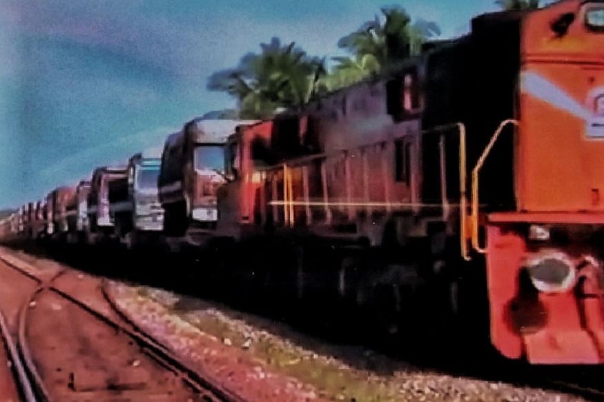 ▪️অনলাইনে IRCTC-র ওয়েবসাইটে গিয়ে টিকিট কাটতে হবে, থাকবে না তৎকালের সুবিধা৷ টিকিট কাউন্টার থেকে যেমন টিকিট কাটার কোনও সুবিধা থাকছে না, তেমনই এজেন্ট মারফত টিকিট কাটার সুবিধাও কম৷ ▪️অনলাইনে IRCTC-র ওয়েবসাইটে গিয়ে টিকিট কাটতে হবে, থাকবে না তৎকালের সুবিধা৷ টিকিট কাউন্টার থেকে যেমন টিকিট কাটার কোনও সুবিধা থাকছে না, তেমনই এজেন্ট মারফত টিকিট কাটার সুবিধাও কম৷