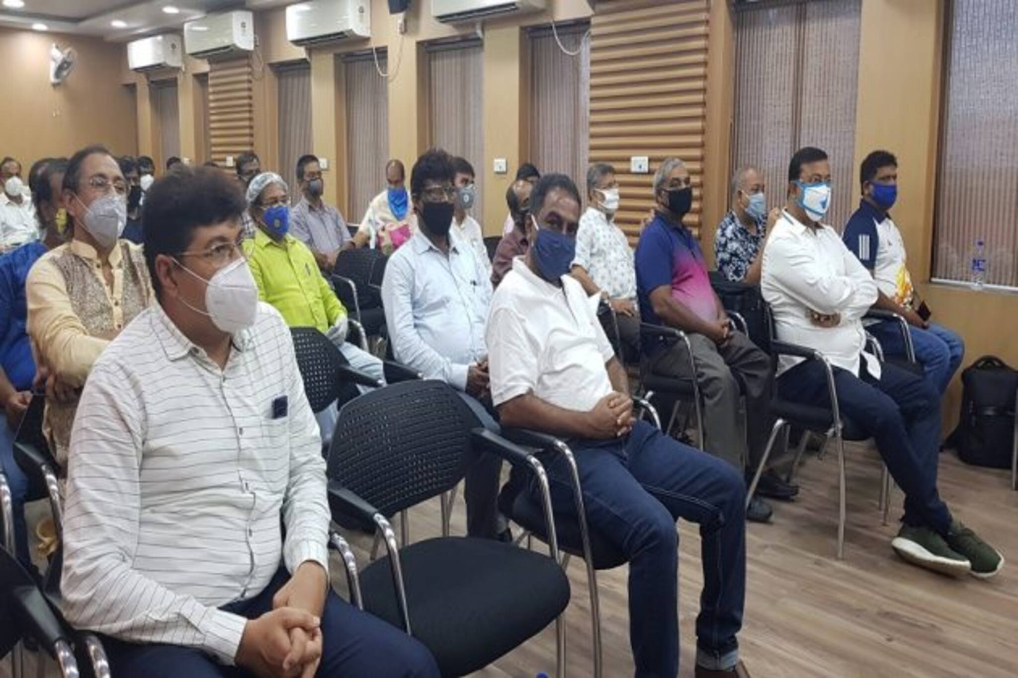 জুলাইতে পর্যালোচনা বৈঠক,রাজ্যে খেলাধুলা নিয়ে সিদ্ধান্ত মুলতবি রাখল ক্রীড়া দফতর