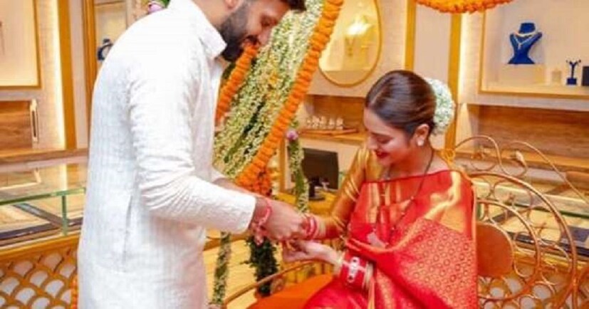 ২০১৯ এর ১৯ জুন নিখিল জৈনকে বিয়ে করেছিলেন নুসরত। photo source collected 