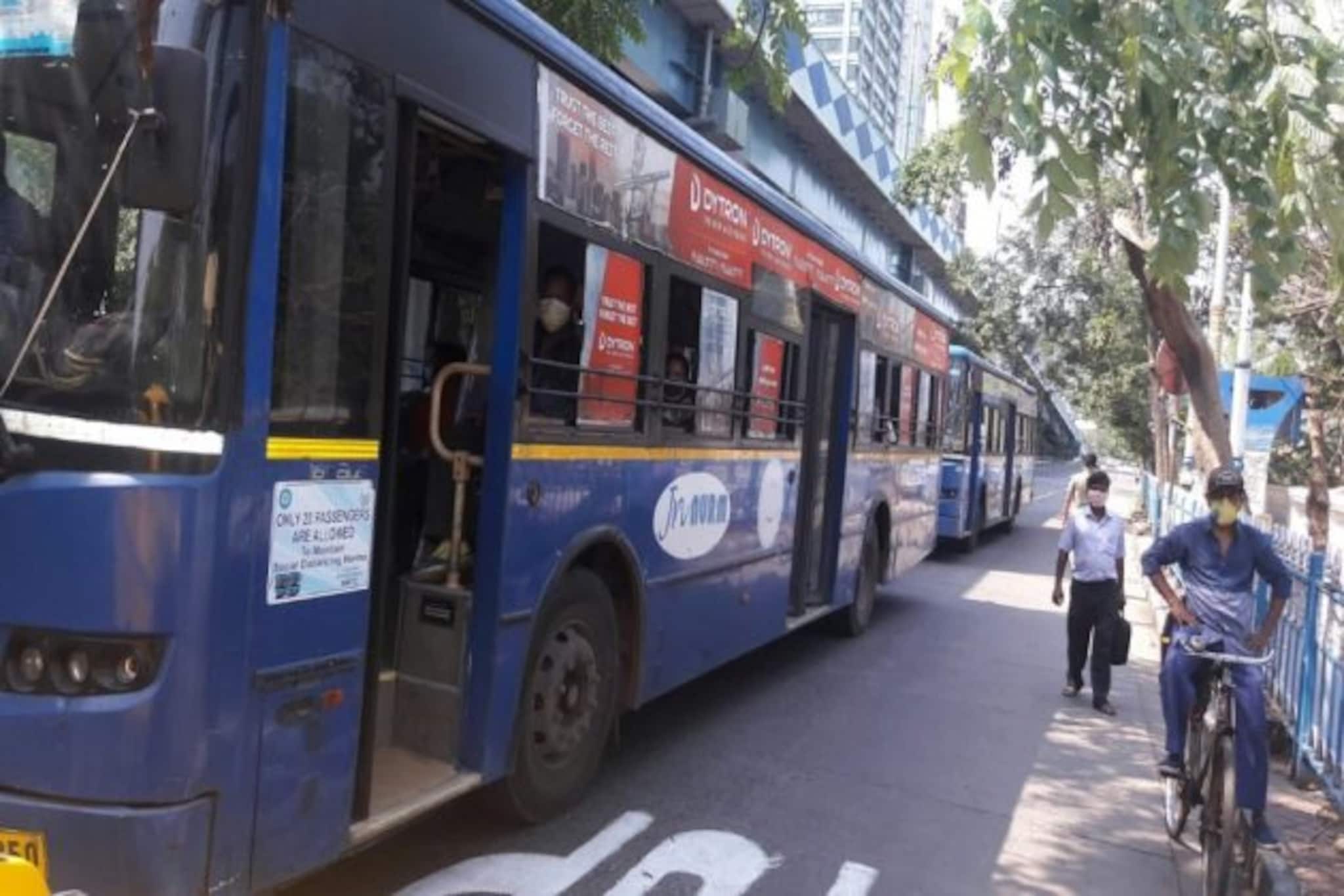 আজ থেকে কলকাতায় প্রতি শিফটে চলবে ৬০০ সরকারি বাস