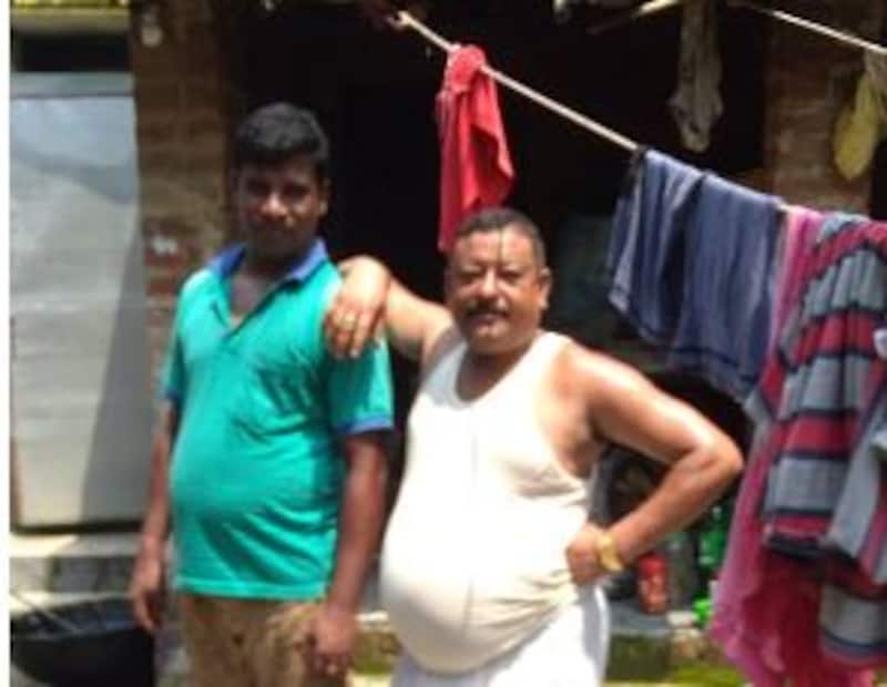 আমাদের পাঠক রাহুল চক্রবর্তী ফাদার্স ডে-তে পাঠালেন তাঁর বাবার সঙ্গে ছবি ৷ 