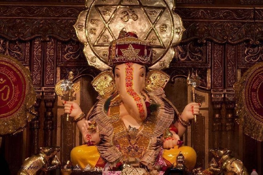 *তিথি পালনে সিদ্ধিদাতা গণেশ সমস্ত সমস্যাকে দূর করেন। এ কারণেই এই দিনটিকে সঙ্কটমোচনও বলা হয় । সমস্ত ধরনের সংকট থেকে মুক্তি পেতে গণেশের পুজো হয় শঙ্খষ্টি চতুর্থীতে । সংগৃহীত ছবি । *তিথি পালনে সিদ্ধিদাতা গণেশ সমস্ত সমস্যাকে দূর করেন। এ কারণেই এই দিনটিকে সঙ্কটমোচনও বলা হয় । সমস্ত ধরনের সংকট থেকে মুক্তি পেতে গণেশের পুজো হয় শঙ্খষ্টি চতুর্থীতে । সংগৃহীত ছবি ।