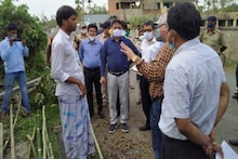 'ত্রাণ পাইনি,' কেন্দ্রীয় দলকে সামনে পেয়েই অভিযোগ মিনাখাঁর গ্রামবাসীদের
