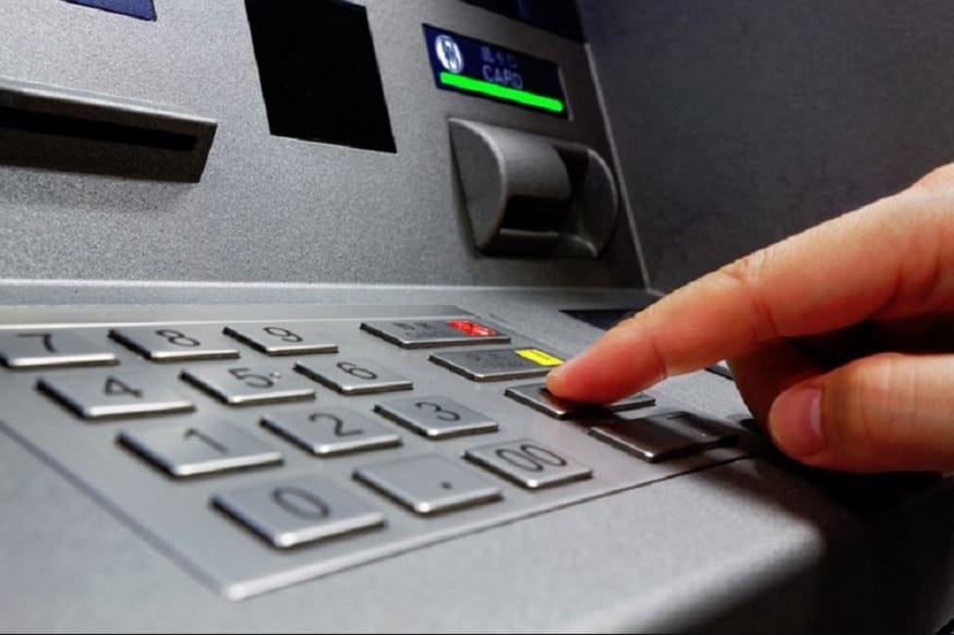 Reserve Bank of India- র নিয়োগ করা কমিটি প্রস্তাব দিল ইন্টার চেঞ্জ চার্জেস বৃদ্ধির জন্য ৷ অটোমেটিক টেলার মেশিন অর্থাৎ এটিএম -এ ট্রানজাকশনের সময় এই অতিরিক্ত অর্থ দিতে হবে ৷ সারা দেশের সমস্ত এটিএমে এই নতুন নিয়মের প্রস্তাব করা হয়েছে ৷ এমন খবর দিয়েছে মানিলাইফ ৷Photo- File Reserve Bank of India- র নিয়োগ করা কমিটি প্রস্তাব দিল ইন্টার চেঞ্জ চার্জেস বৃদ্ধির জন্য ৷ অটোমেটিক টেলার মেশিন অর্থাৎ এটিএম -এ ট্রানজাকশনের সময় এই অতিরিক্ত অর্থ দিতে হবে ৷ সারা দেশের সমস্ত এটিএমে এই নতুন নিয়মের প্রস্তাব করা হয়েছে ৷ এমন খবর দিয়েছে মানিলাইফ ৷Photo- File