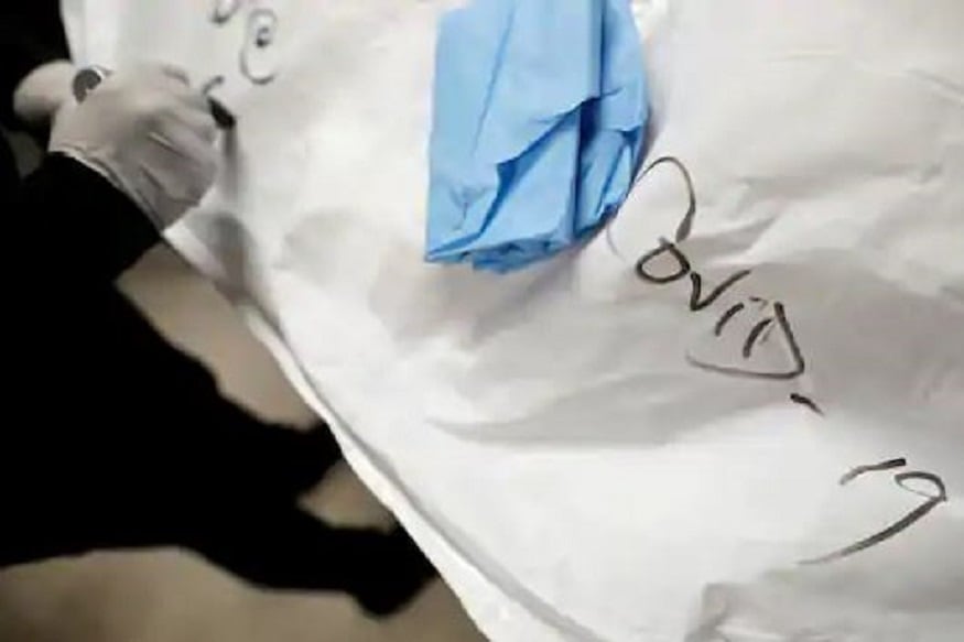 করোনা ভাইরাসের জেরে এশিয়া দেশগুলির মধ্যে সবচেয়ে বেশি মৃত্যুর তালিকায় এই মুহূর্তে ভারত এক নম্বরে ৷ ভারতে মৃত্যু হয়েছে৮৭১১ জনের ৷ দ্বিতীয় স্থানে রয়েছে ইরান সেখানে মৃত্যু হয়েছে ৮৬৫৯ জনের ৷ এরপর তৃতীয় স্থানে রয়েছে তুরস্ক (৪৭৬৩), চতুর্থ স্থানে রয়েছে চিন (৪৬৩৪) ও পঞ্চম স্থানে পাকিস্তান (২৪৮০) ৷ এছাড়া পরপর দেশগুলি হল ইন্দোনেশিয়া, বাংলাদেশে, ফিলিপিন্স. জাপান, সৌদি আরব ৷ এদিকে ভারতের ডেথ রেট অর্থাৎ প্রতি এক লক্ষ মানুষে ৬, চিনে ৩, সিঙ্গাপুরপে ৪, বাংলাদেশে ৭ ও পাকিস্তানে ১১ ৷ এদিকে এই ডেথরেট সবচেয়ে বেশি ইরানে ৷ সেটা হল ১০৩৷Photo- File করোনা ভাইরাসের জেরে এশিয়া দেশগুলির মধ্যে সবচেয়ে বেশি মৃত্যুর তালিকায় এই মুহূর্তে ভারত এক নম্বরে ৷ ভারতে মৃত্যু হয়েছে৮৭১১ জনের ৷ দ্বিতীয় স্থানে রয়েছে ইরান সেখানে মৃত্যু হয়েছে ৮৬৫৯ জনের ৷ এরপর তৃতীয় স্থানে রয়েছে তুরস্ক (৪৭৬৩), চতুর্থ স্থানে রয়েছে চিন (৪৬৩৪) ও পঞ্চম স্থানে পাকিস্তান (২৪৮০) ৷ এছাড়া পরপর দেশগুলি হল ইন্দোনেশিয়া, বাংলাদেশে, ফিলিপিন্স. জাপান, সৌদি আরব ৷ এদিকে ভারতের ডেথ রেট অর্থাৎ প্রতি এক লক্ষ মানুষে ৬, চিনে ৩, সিঙ্গাপুরপে ৪, বাংলাদেশে ৭ ও পাকিস্তানে ১১ ৷ এদিকে এই ডেথরেট সবচেয়ে বেশি ইরানে ৷ সেটা হল ১০৩৷Photo- File