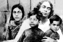 Fathers Day 2020 | সন্তানকে চোখে হারাতেন, চিঠিতে বিলকুল বদলে যান 'রাগী' নজরুল