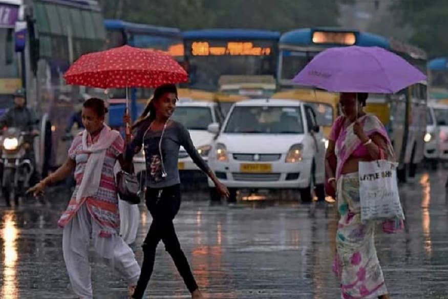 সক্রিয় মৌসুমী বায়ু, আগামী ৪৮ ঘণ্টায় দিল্লি, হরিয়ানা, চণ্ডীগড়, পঞ্জাবের প্রায় সর্বাংশে পৌঁছে যাবে। আরব সাগর গুজরাট-এর অধিকাংশ এলাকায় পৌঁছে যাবে মৌসুমী বায়ু।আগামী ৪৮ ঘণ্টায় রাজস্থানের ঢুকে পড়বে। উত্তর-পশ্চিম ভারতের সক্রিয় পশ্চিমী ঝঞ্ঝা। এর প্রভাবে উত্তর-পশ্চিম ভারতের রাজ্যগুলিতে ও আজ থেকে বৃষ্টির পূর্বাভাস। সক্রিয় মৌসুমী বায়ু, আগামী ৪৮ ঘণ্টায় দিল্লি, হরিয়ানা, চণ্ডীগড়, পঞ্জাবের প্রায় সর্বাংশে পৌঁছে যাবে। আরব সাগর গুজরাট-এর অধিকাংশ এলাকায় পৌঁছে যাবে মৌসুমী বায়ু।আগামী ৪৮ ঘণ্টায় রাজস্থানের ঢুকে পড়বে। উত্তর-পশ্চিম ভারতের সক্রিয় পশ্চিমী ঝঞ্ঝা। এর প্রভাবে উত্তর-পশ্চিম ভারতের রাজ্যগুলিতে ও আজ থেকে বৃষ্টির পূর্বাভাস।