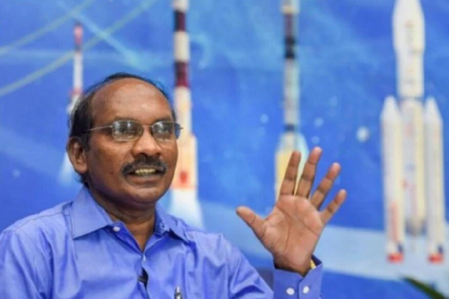 শিবন বলেন, 'বেসরকারি সংস্থাগুলিও এ বার মহাকাশ গবেষণায় পরিষেবা দিতে পারবে৷ রকেট, স্যাটেলাইট বানাতে পারবে৷ হাতে গোনা কয়েকটি দেশ তাদের মহাকাশ গবেষণা ক্ষেত্রে যোগ্য বেসরকারি সংস্থাকে জায়গা দেয়৷ সেই দেশগুলির তালিকায় চলে আসবে ভারতও৷ তাতে ভারতের মহাকাশ গবেষণার আরও উন্নতিই ঘটবে৷' শিবন বলেন, 'বেসরকারি সংস্থাগুলিও এ বার মহাকাশ গবেষণায় পরিষেবা দিতে পারবে৷ রকেট, স্যাটেলাইট বানাতে পারবে৷ হাতে গোনা কয়েকটি দেশ তাদের মহাকাশ গবেষণা ক্ষেত্রে যোগ্য বেসরকারি সংস্থাকে জায়গা দেয়৷ সেই দেশগুলির তালিকায় চলে আসবে ভারতও৷ তাতে ভারতের মহাকাশ গবেষণার আরও উন্নতিই ঘটবে৷'