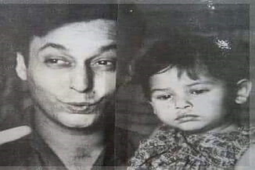  • ব্যক্তিগত অ্যালবাম থেকে তিনি শেয়ার করলেন ছবি