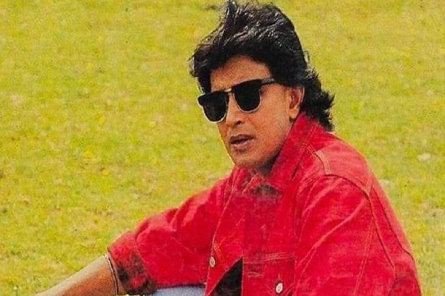 বিশেষত বারুদ, অন্যায় অবিচার, এমএলএ ফাটাকেষ্ট, তুলকালাম, গুরু, অভিমন্যু, দেবদূত, মিনিস্টার ফাটাকেষ্টের মত বাণিজ্যিক ছবি যেমন বক্স অফিস কাঁপিয়েছিল সংলাপের জোরে, তেমনই মৃগয়া বা তাহাদের কথা চিনিয়ে ছিল অন্য মিঠুন চক্রবর্তীকে ৷ হিন্দি ছবিতেও জমাটি সংলাপ, নাচের জন্য এক আলাদা মিঠুন চক্রবর্তীর খোঁজ পাওয়া গিয়েছিল ডিস্কো ডান্সারের মাধ্যমে ৷ ফাইল ছবি ৷ বিশেষত বারুদ, অন্যায় অবিচার, এমএলএ ফাটাকেষ্ট, তুলকালাম, গুরু, অভিমন্যু, দেবদূত, মিনিস্টার ফাটাকেষ্টের মত বাণিজ্যিক ছবি যেমন বক্স অফিস কাঁপিয়েছিল সংলাপের জোরে, তেমনই মৃগয়া বা তাহাদের কথা চিনিয়ে ছিল অন্য মিঠুন চক্রবর্তীকে ৷ হিন্দি ছবিতেও জমাটি সংলাপ, নাচের জন্য এক আলাদা মিঠুন চক্রবর্তীর খোঁজ পাওয়া গিয়েছিল ডিস্কো ডান্সারের মাধ্যমে ৷ ফাইল ছবি ৷