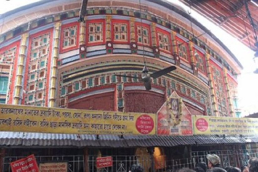 ▪️বৃহস্পতিবার থেকে ভক্তদের জন্য শিবলিঙ্গ দর্শনের সময় বাড়ানো হয়েছে তারকেশ্বর মন্দিরে। ভোর ৬টা থেকে সকাল ৯.৩০ পর্যন্ত ও বেলা ১১ টা থেকে বেলা ১ টা পর্যন্ত মন্দির খোলা থাকবে দর্শন করার জন্য। 