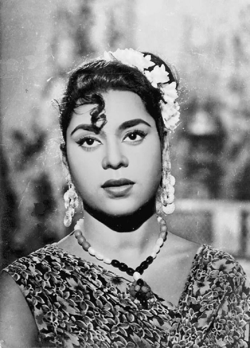 কুমকুম এর পর ১০০টির বেশি ছবিতে অভিনয় করেন। 'মাদার ইন্ডিয়া', 'মিস্টার এক্স ইন বোম্বে', 'সন অফ ইন্ডিয়া', 'উজালা', 'এক সাপেরা এক লুটেরা', 'আখে', 'গীত', 'ললকার'-এর মতো বহু জনপ্রিয় ছবিতে তিনি কাজ করেছেন। photo source collected কুমকুম এর পর ১০০টির বেশি ছবিতে অভিনয় করেন। 'মাদার ইন্ডিয়া', 'মিস্টার এক্স ইন বোম্বে', 'সন অফ ইন্ডিয়া', 'উজালা', 'এক সাপেরা এক লুটেরা', 'আখে', 'গীত', 'ললকার'-এর মতো বহু জনপ্রিয় ছবিতে তিনি কাজ করেছেন। photo source collected