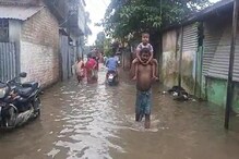 বৃষ্টির জলে জলমগ্ন এলাকা, বাড়িঘর ছেড়ে ত্রান শিবিরেই ভরসা বাসিন্দাদের বৃষ্টির জলে জলমগ্ন এলাকা, বাড়িঘর ছেড়ে ত্রান শিবিরেই ভরসা বাসিন্দাদের