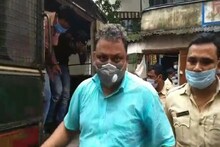 পুলিশ অফিসার সেজে ঘুরত, চাকরি দেওয়ার নাম করে লক্ষ লক্ষ টাকার প্রতারণা