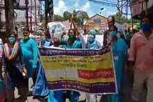 করোনার বিরুদ্ধে লড়াইয়ে পুরসভার কর্মীরা,তারাই পাচ্ছেন না মাস্ক, স্যানিটাইজার