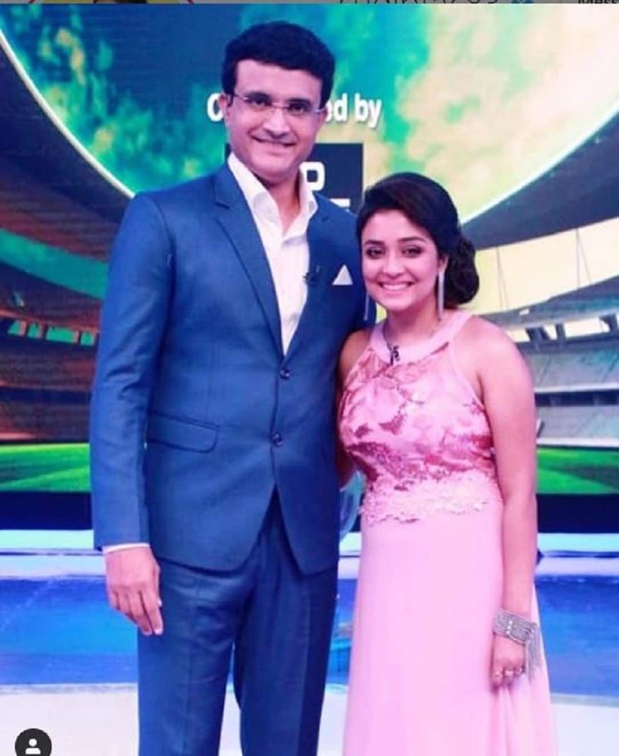 টলি অভিনেত্রী সুদীপ্তা চক্রবর্তীও দাদার সঙ্গে ছবি পোস্ট করে জানালেন শুভেচ্ছা। photo source Instagram টলি অভিনেত্রী সুদীপ্তা চক্রবর্তীও দাদার সঙ্গে ছবি পোস্ট করে জানালেন শুভেচ্ছা। photo source Instagram