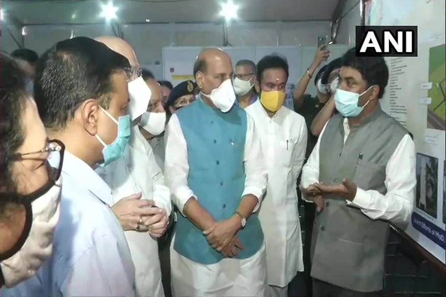 হাসপাতালের উদ্বোধন করেন স্বরাষ্ট্রমন্ত্রী অমিত শাহ এবং প্রতিরক্ষামন্ত্রী রাজনাথ সিং ৷ উপস্থিত ছিলেন দিল্লির মুখ্যমন্ত্রী অরবিন্দ কেজরিওয়াল এবং স্বাস্থ্যমন্ত্রী হর্ষবর্ধন সিংও ৷ হাসপাতালের উদ্বোধন করেন স্বরাষ্ট্রমন্ত্রী অমিত শাহ এবং প্রতিরক্ষামন্ত্রী রাজনাথ সিং ৷ উপস্থিত ছিলেন দিল্লির মুখ্যমন্ত্রী অরবিন্দ কেজরিওয়াল এবং স্বাস্থ্যমন্ত্রী হর্ষবর্ধন সিংও ৷
