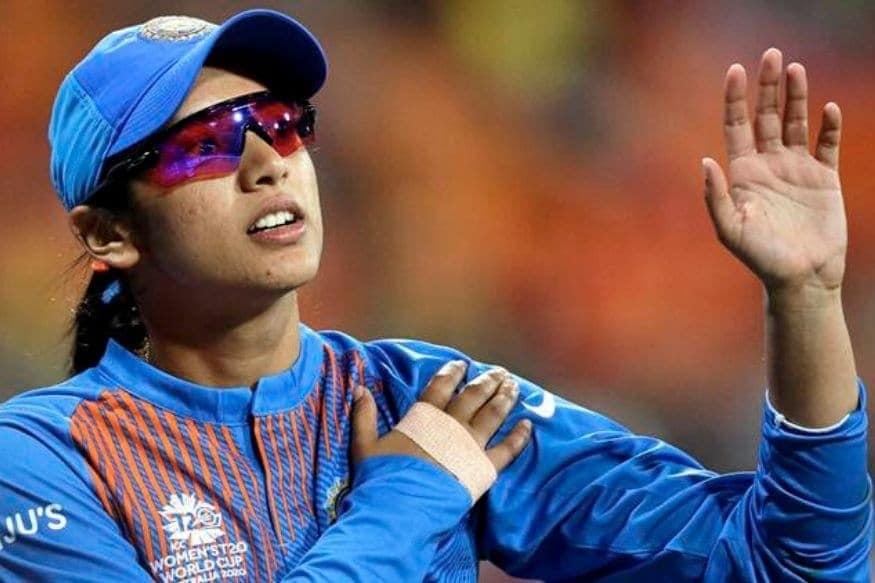 গত চার বছর ধরে ভারতীয় মেয়েদের দলের মেরুদণ্ড হয়ে উঠেছেন স্মৃতি। শুধু তাই নয়, তাঁর মেজাজ ঝড় তুলেছে বহু ভক্তের মনে। আইসিসি থেকেও এদিন শুভেচ্ছা জানিয়ে ট্যুইট করা হয়েছে স্মৃতির উদ্দেশ্যে। গত চার বছর ধরে ভারতীয় মেয়েদের দলের মেরুদণ্ড হয়ে উঠেছেন স্মৃতি। শুধু তাই নয়, তাঁর মেজাজ ঝড় তুলেছে বহু ভক্তের মনে। আইসিসি থেকেও এদিন শুভেচ্ছা জানিয়ে ট্যুইট করা হয়েছে স্মৃতির উদ্দেশ্যে।