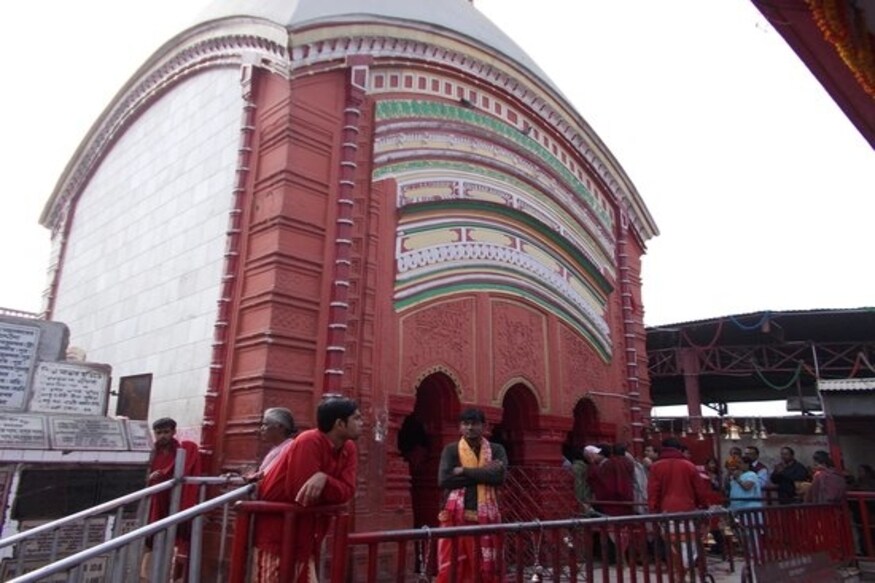 *বীরভূম জেলায় দিনের পর দিন করোনা ভাইরাস সংক্রমণের সংখ্যা বেড়েই চলেছে। তাই আগাম সতর্কতামূলক ব্যবস্থা হিসেবে অনির্দিষ্ট সময়ের জন্য বন্ধ ঘোষণা করা হয়েছে। ফাইল ছবি। *বীরভূম জেলায় দিনের পর দিন করোনা ভাইরাস সংক্রমণের সংখ্যা বেড়েই চলেছে। তাই আগাম সতর্কতামূলক ব্যবস্থা হিসেবে অনির্দিষ্ট সময়ের জন্য বন্ধ ঘোষণা করা হয়েছে। ফাইল ছবি।
