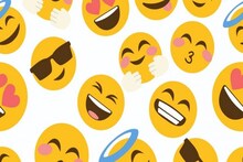 World Emoji Day : এই ইমোজিগুলো তো প্রায়ই ব্যবহার করেন, আসল মানে জানেন কি ?