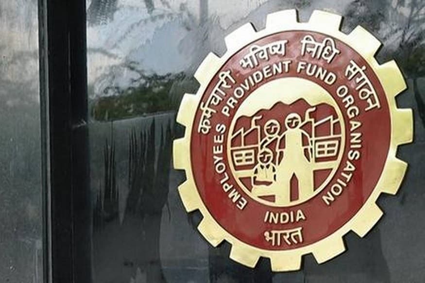 চাকরি ছাঁটাই, মাইনে কমে যাওয়া ও চিকিত্সার খরচ-- ইত্যাদি নানা কারণে লক্ষ লক্ষ কর্মী তাঁদের জীবনের শেষ সম্বলে হাত দিয়েছেন৷ চাকরি ছাঁটাই, মাইনে কমে যাওয়া ও চিকিত্সার খরচ-- ইত্যাদি নানা কারণে লক্ষ লক্ষ কর্মী তাঁদের জীবনের শেষ সম্বলে হাত দিয়েছেন৷