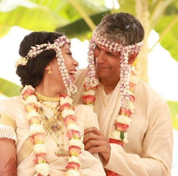  ▪️মিলিন্দের থেকে প্রায় ২৬ বছর ছোট অঙ্কিতা৷ 